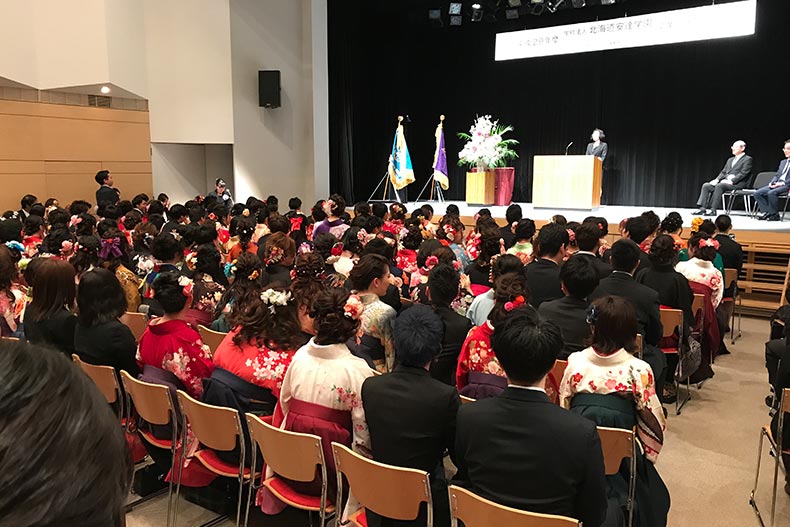 札幌観光ブライダル・製菓専門学校 卒業式を開催しました。