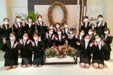 ブライダル学科 新入学生早くも校外研修へ  人気の結婚式場『アールベルアンジェ札幌』に行ってきました